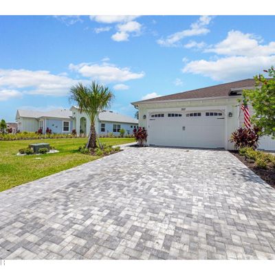 757 Coral Reef Way, Daytona Beach, FL 32124