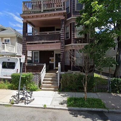 8 Iowa St, Dorchester Center, MA 02124