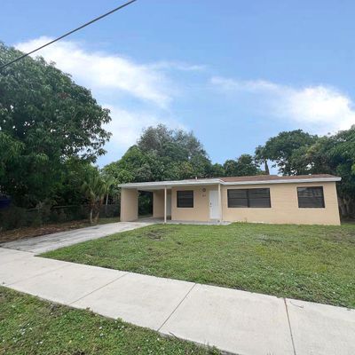 817 Sw 3 Rd Ct, Delray Beach, FL 33444