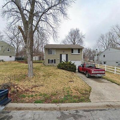 8632 E 97 Th Ter, Kansas City, MO 64134