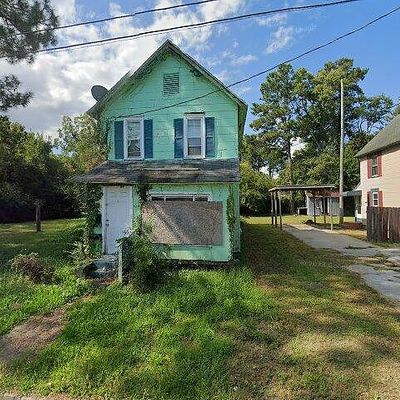 707 Richardson St, Elizabeth City, NC 27909