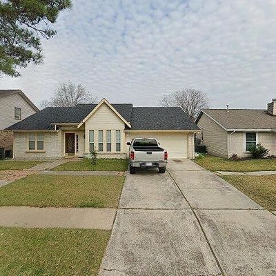 7122 Silver Star Dr, Houston, TX 77086