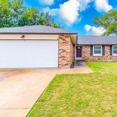 7128 Church Park Dr, Fort Worth, TX 76133