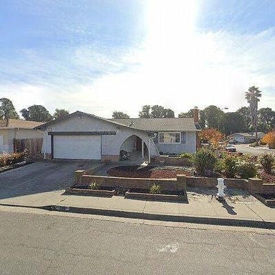 739 Goldcoast Dr, Fairfield, CA 94533