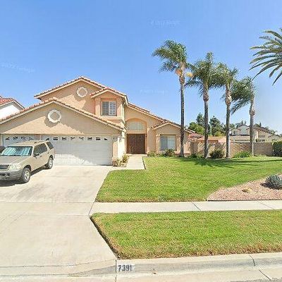 7391 Plumaria Dr, Fontana, CA 92336