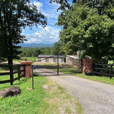 971 Linneys Mountain Rd, Taylorsville, NC 28681