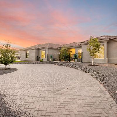 992 W Lucky Ln, San Tan Valley, AZ 85144