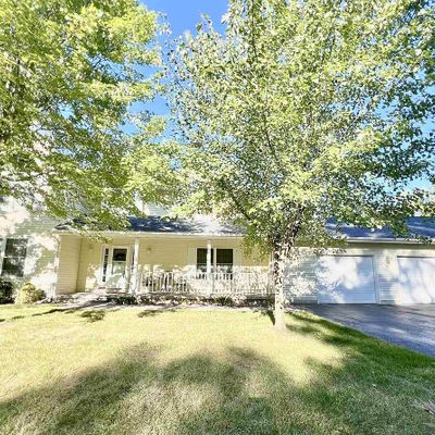 S4329 Fox Hill Cir, Baraboo, WI 53913