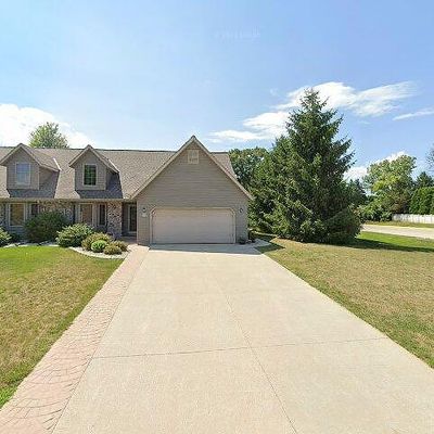 W198 N11243 Golden Ct, Germantown, WI 53022