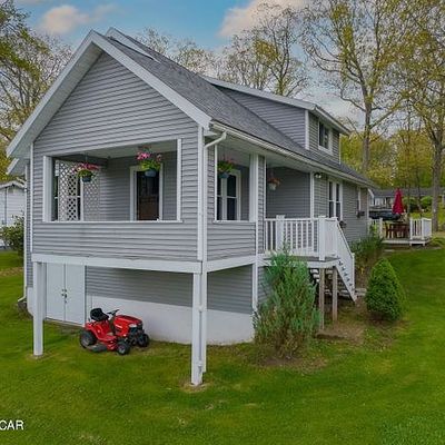 1 Albert Rd, Mountain Top, PA 18707