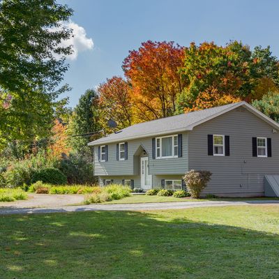 1 Dumas St, Lisbon Falls, ME 04252