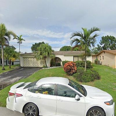 8719 Southampton Dr, Miramar, FL 33025