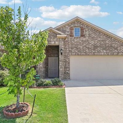 10513 Summer Place Ln, Fort Worth, TX 76140