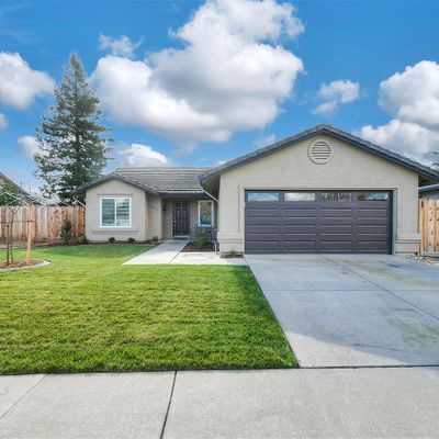 1056 Lake Park Ave, Galt, CA 95632