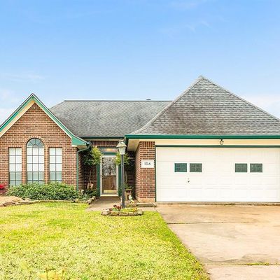 106 Bumelia St, Lake Jackson, TX 77566