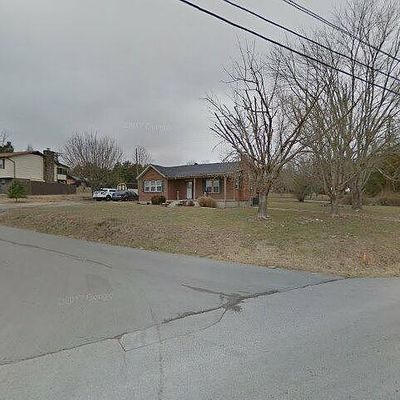 106 Volunteer Ln, Harrogate, TN 37752