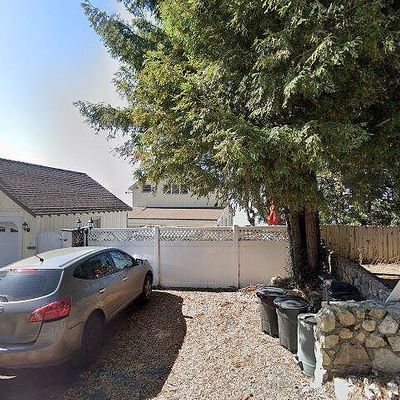 1060 Playground Dr, Crestline, CA 92325