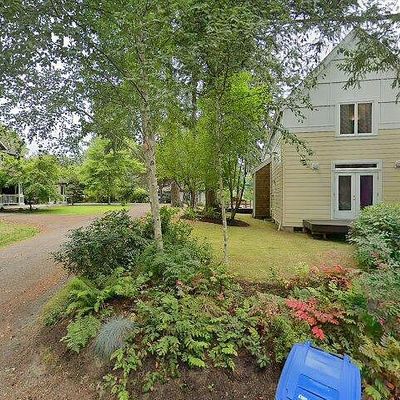 10620 Ne Valley Rd, Bainbridge Island, WA 98110