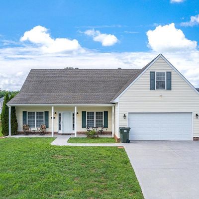 1076 New Market Loop, Forest, VA 24551