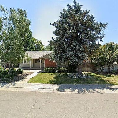 1082 Mccollum Ave, Yuba City, CA 95991