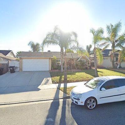 1085 Aquamarine Ln, Corona, CA 92882