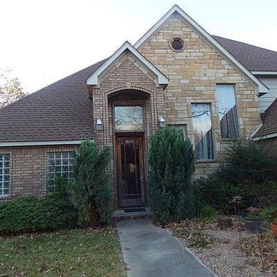 109 N Natural Spring Ln, Azle, TX 76020