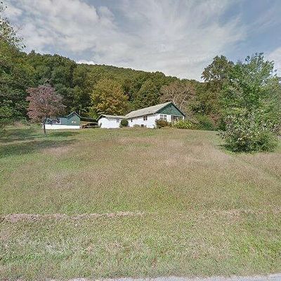 10941 Ward Rd, Soddy Daisy, TN 37379