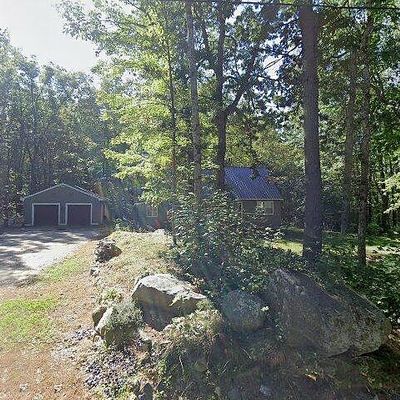 11 Brown Rd, Raymond, ME 04071