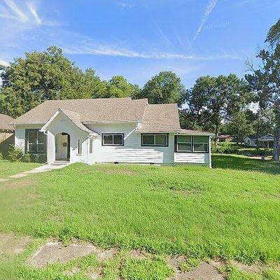 11 Webber St, Texarkana, AR 71854