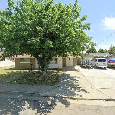 1101 1 St St, Livingston, CA 95334