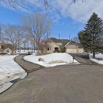 11010 Spoon Rdg, Eden Prairie, MN 55347