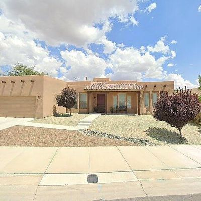 1106 Golf Club Rd, Las Cruces, NM 88011