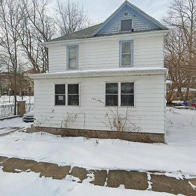 111 Luton Ave Se, Grand Rapids, MI 49506