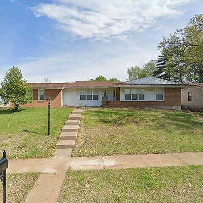 11117 Queensway Dr, Saint Louis, MO 63146