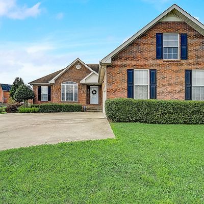 1118 Lucas Wayne Dr, Clarksville, TN 37043