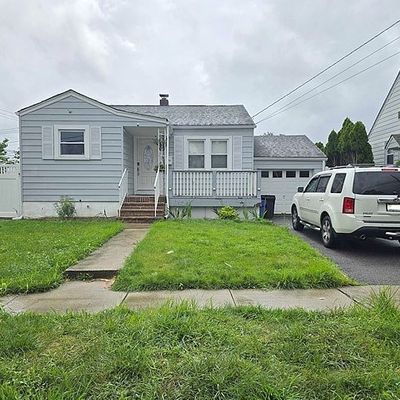 112 Avenue E, Lodi, NJ 07644