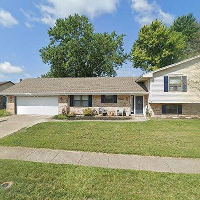 1121 Kirkley Hall Dr, Miamisburg, OH 45342