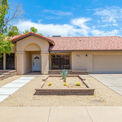 1121 N Winthrop Cir, Mesa, AZ 85213