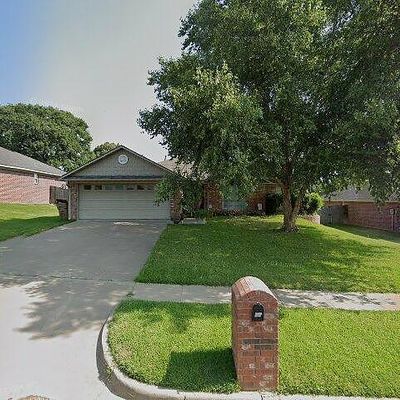 11220 Triple Crown Dr, Flint, TX 75762