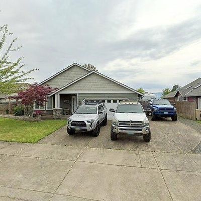 1125 S 11 Th St, Harrisburg, OR 97446