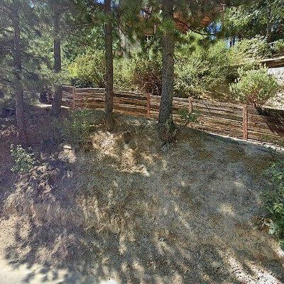 114 Old Toll Rd, Lake Arrowhead, CA 92352