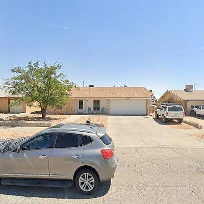 11404 Bunky Henry Ln, El Paso, TX 79936