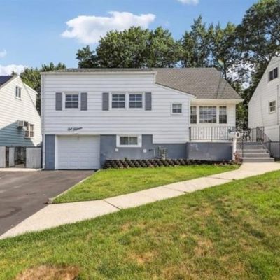 115 Arlington Dr, Fords, NJ 08863