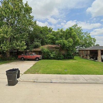 11530 Shoshone Rd, Houston, TX 77055