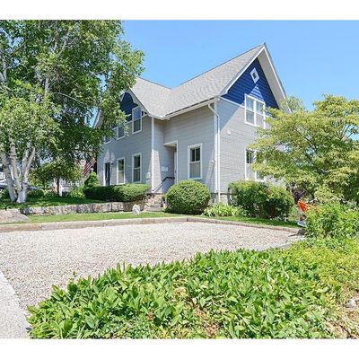 10 Bank St, Mystic, CT 06355