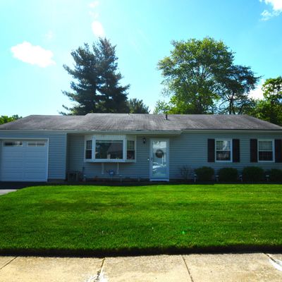 10 Croman Ct, Hazlet, NJ 07730