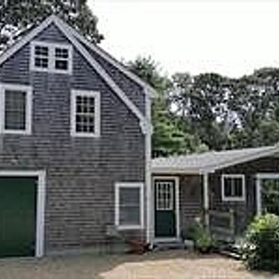 10 Elm St, Vineyard Haven, MA 02568