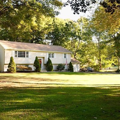 10 Isinglass Rd, Shelton, CT 06484