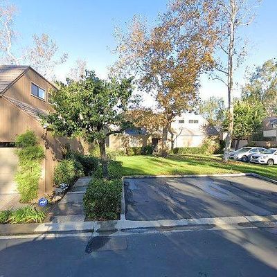 10 Moss Gln, Irvine, CA 92603