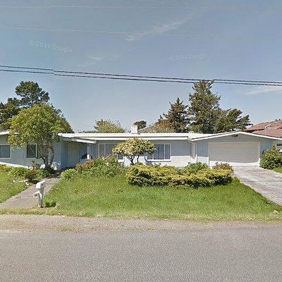 100 Modoc St, Crescent City, CA 95531